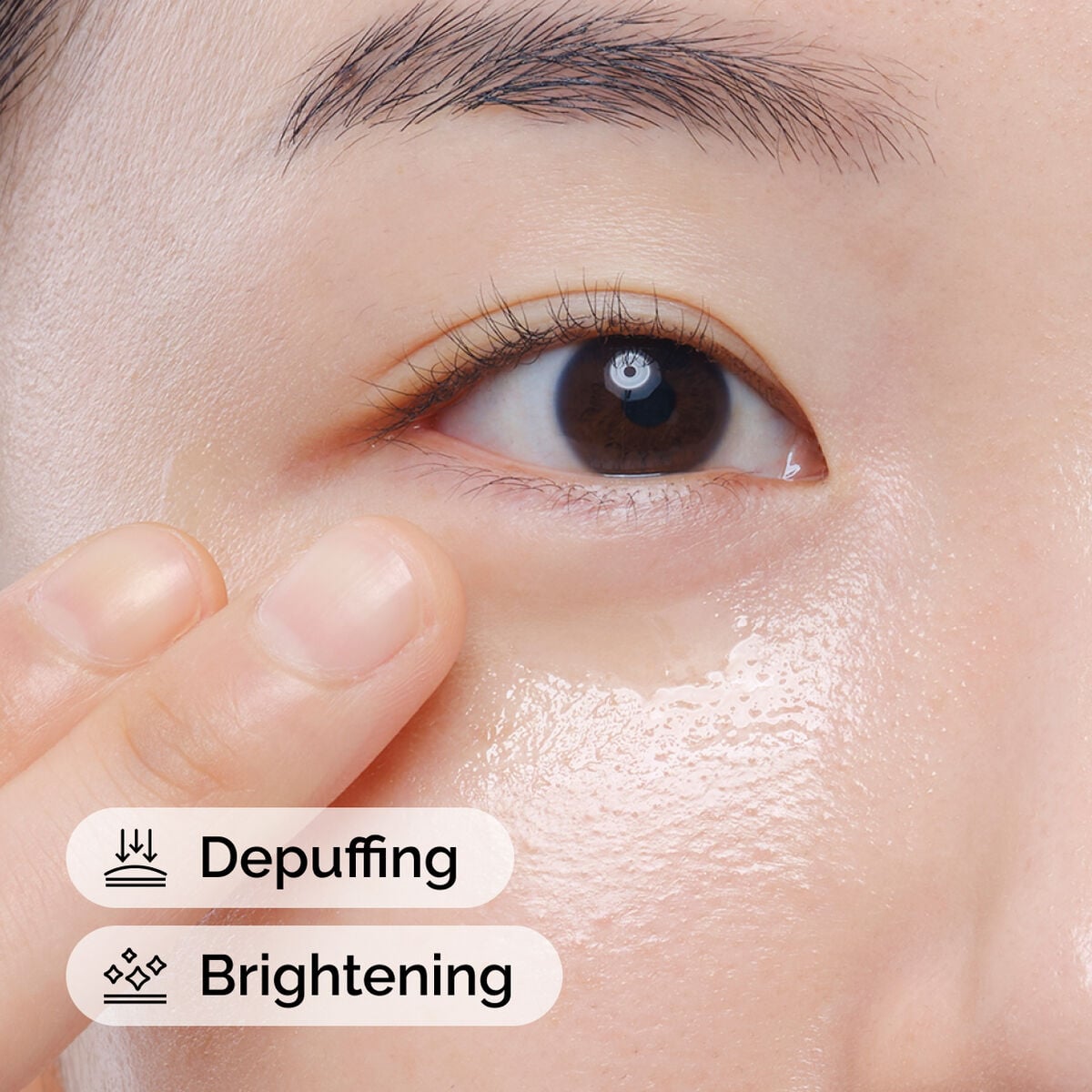 caffeine-solution-5-egcg-eye-serum-k7 ord-caffeine-solution-egcg-model-application-with-benefits.jpg